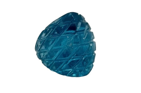 TOPAZE BLEUE SUISSE Sculpture fantaisie 11X11X11MM