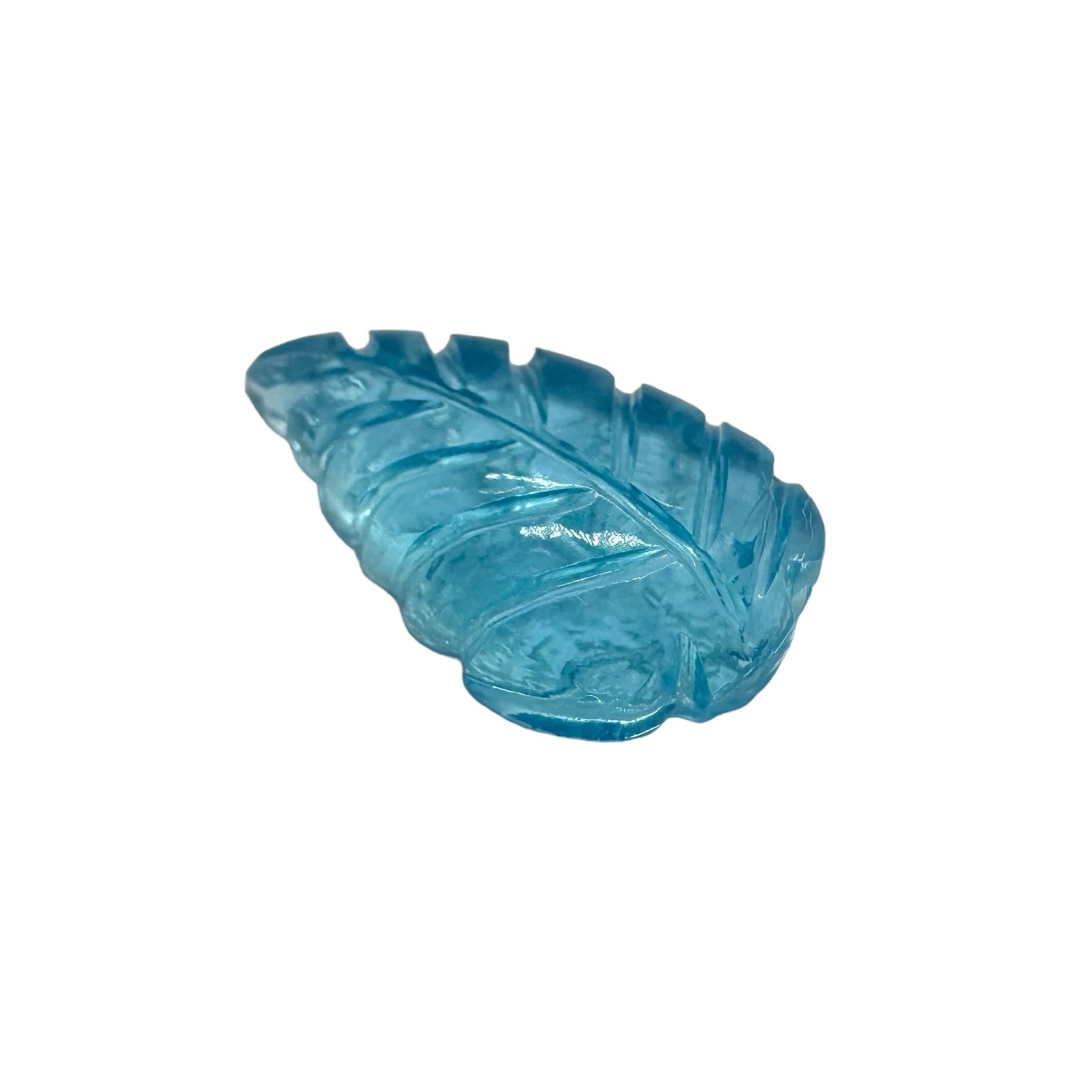 TOPAZE BLEUE Sculpture fantaisie 16X9X4MM